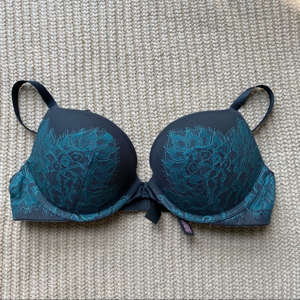 Victoria’s Secret Lace Push-up Bra - NWOT